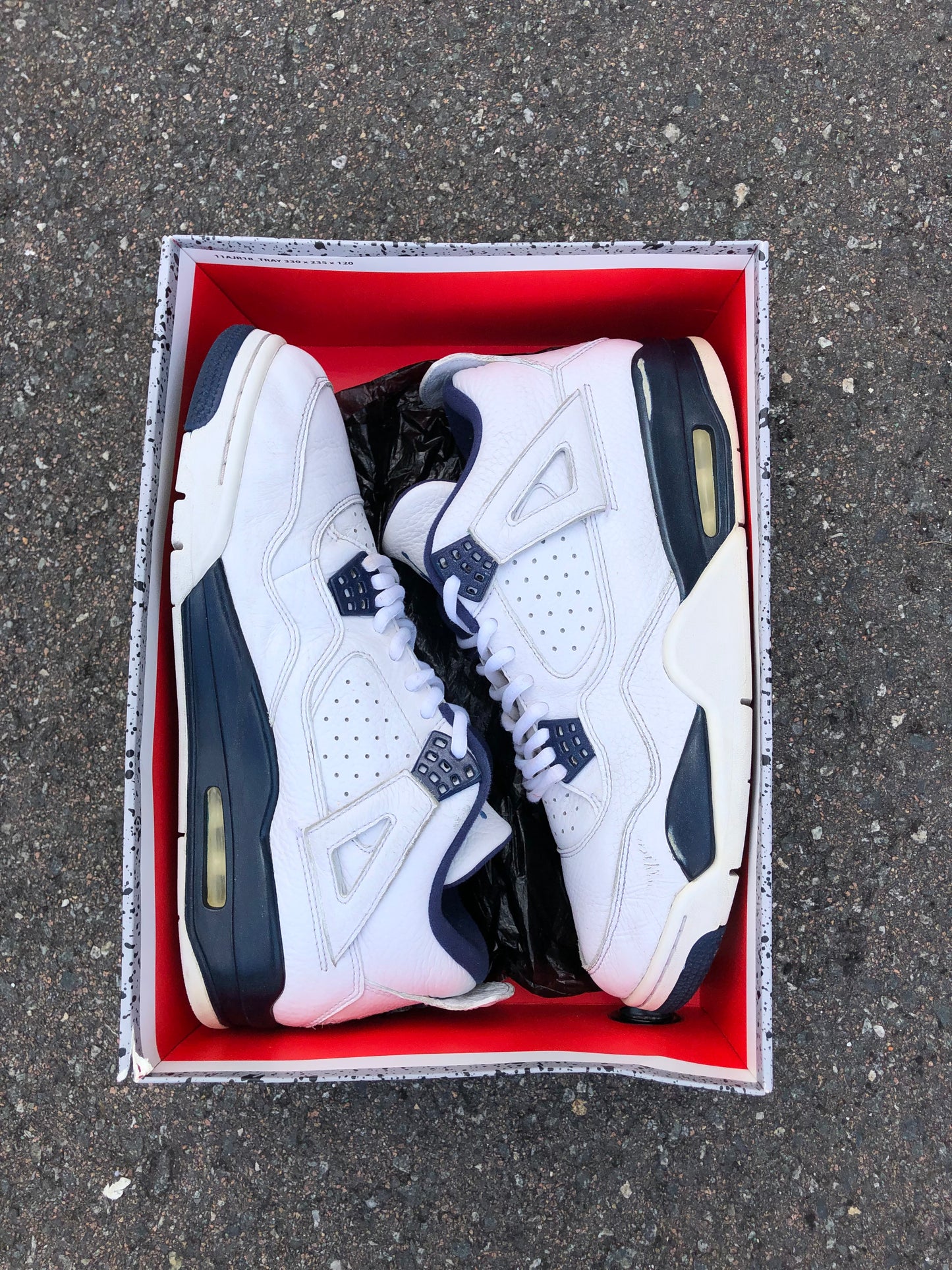 SIZE 10.5 AIR JORDAN 4 COLUMBIA WITH OG BOX