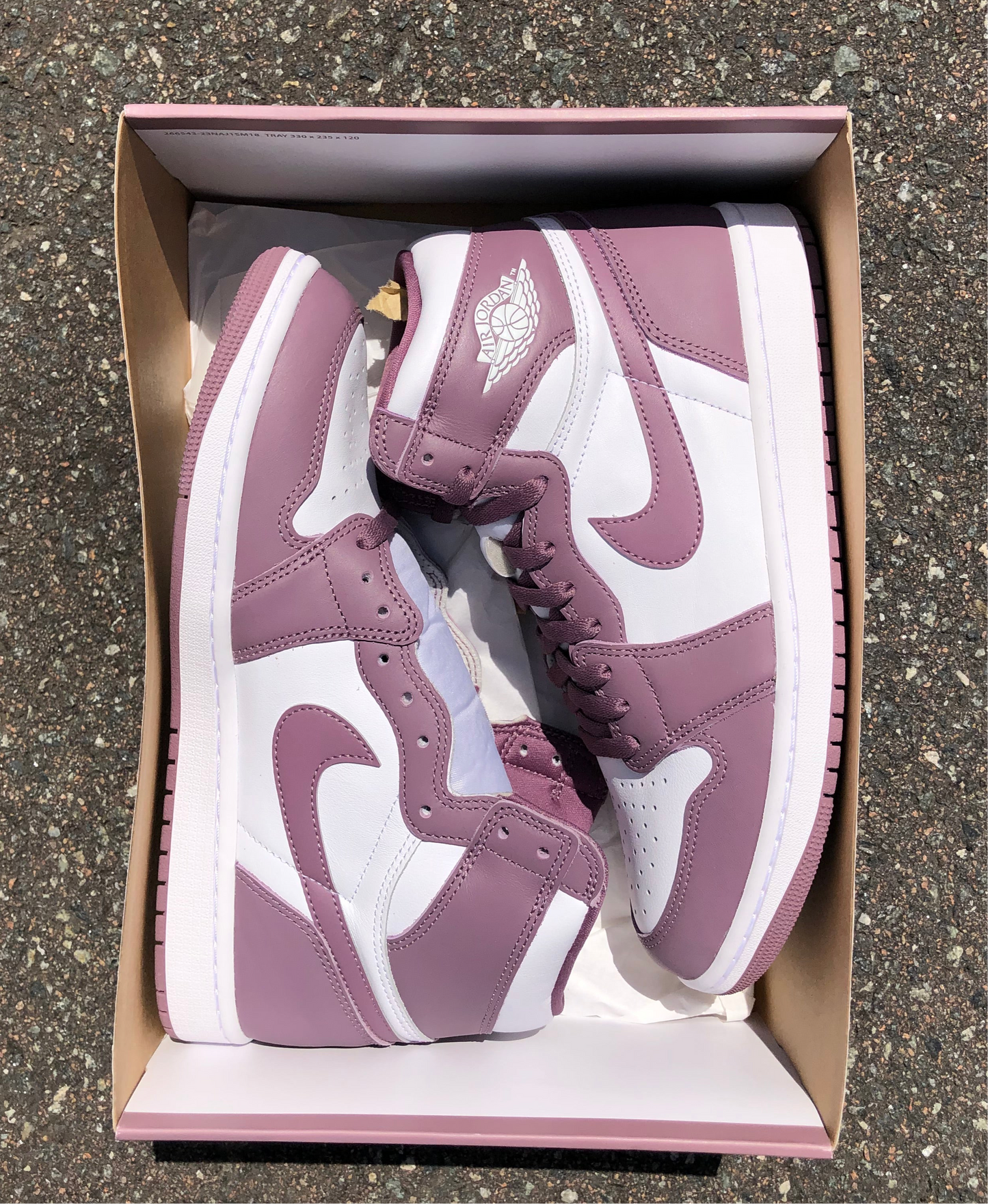 Size 10 Air Jordan 1 Mauve Brand new with og box