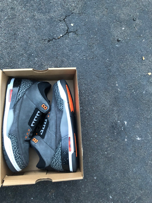 SIZE 11 AIR JORDAN 3 FEAR 2023 WITH REPLACEMENT BOX NOT OG BOX VERY CLEAN