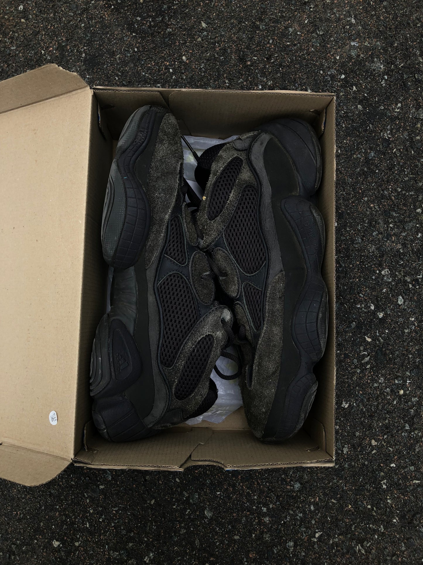 Size 12 YEEZY UTILITY BLACK 500S WITH REPLACEMENT BOX