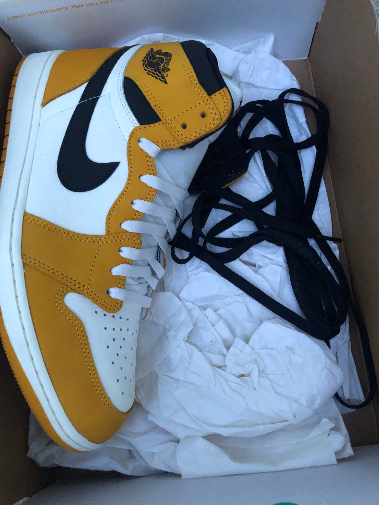SIZE 12 AIR JORDAN 1 YELLOW ORCHE