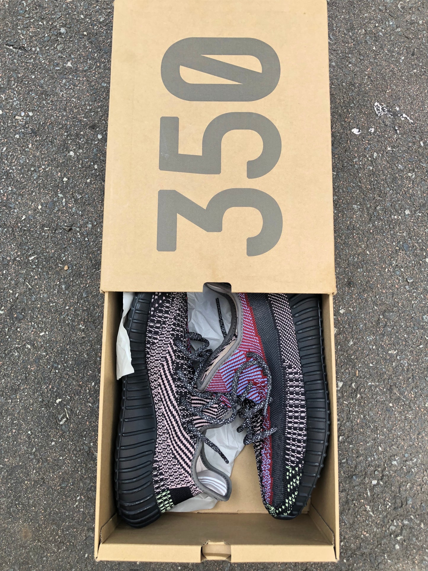 Size 10.5 Yeezy 350 Yecheil VNDS with og box