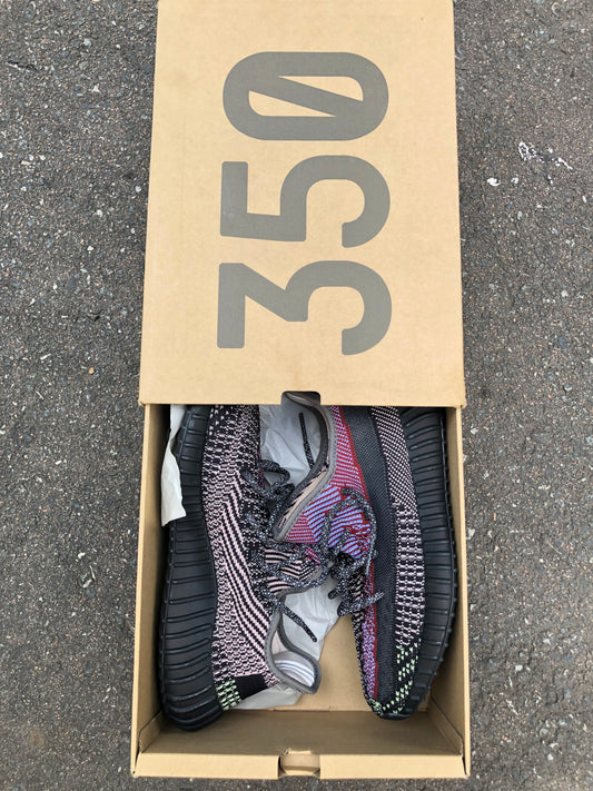 Size 10.5 Yeezy 350 Yecheil VNDS with og box