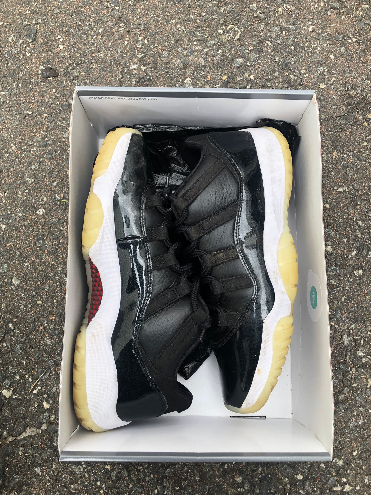 SIZE 11 JORDAN 11 72-10 LOWS NO INSOLES REPLACEMENT BOX